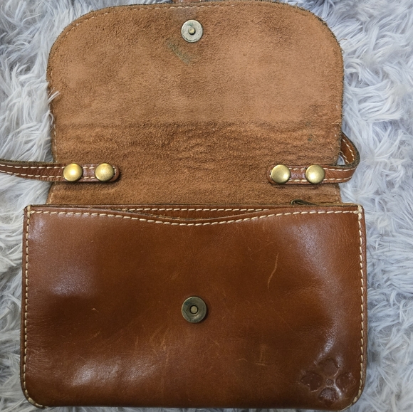 Patricia Nash• Torri leather brown crossbody bag w/ tooled floral pattern. - Picture 12 of 16